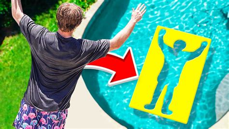 unspeakable game|Jump Through IMPOSSIBLE Shapes! *CHALLENGE* .